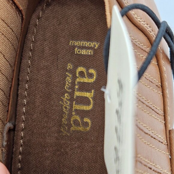 NWT A.N.A Cognac Ankle Booties With Memory Foam Womens Size 11M - Picture 5 of 9